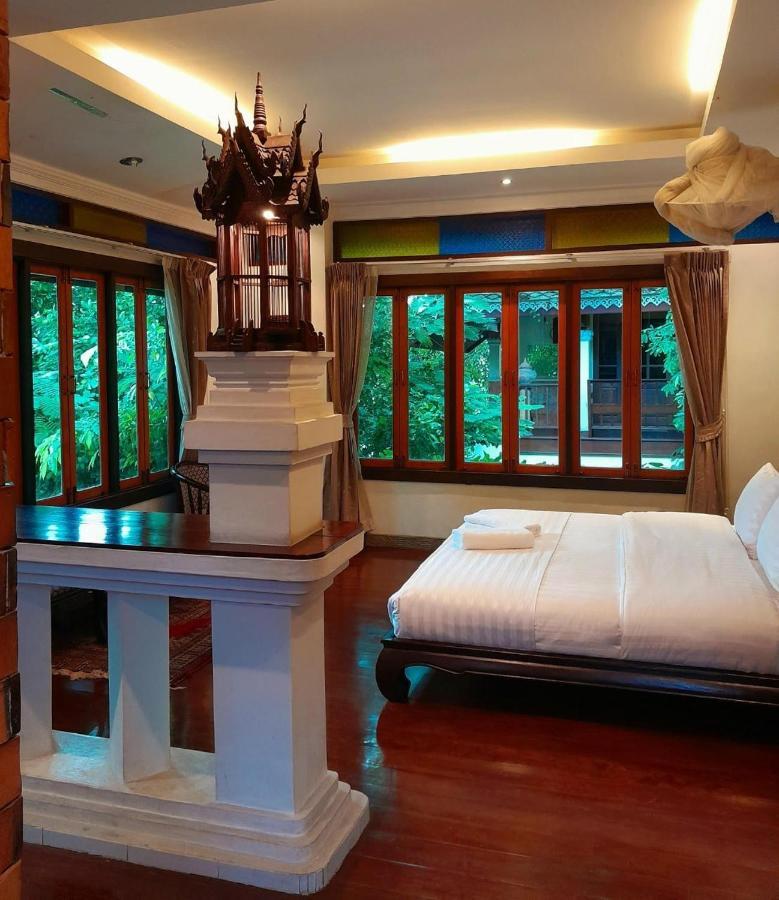 Отель Avara Signature House Чиангмай Экстерьер фото