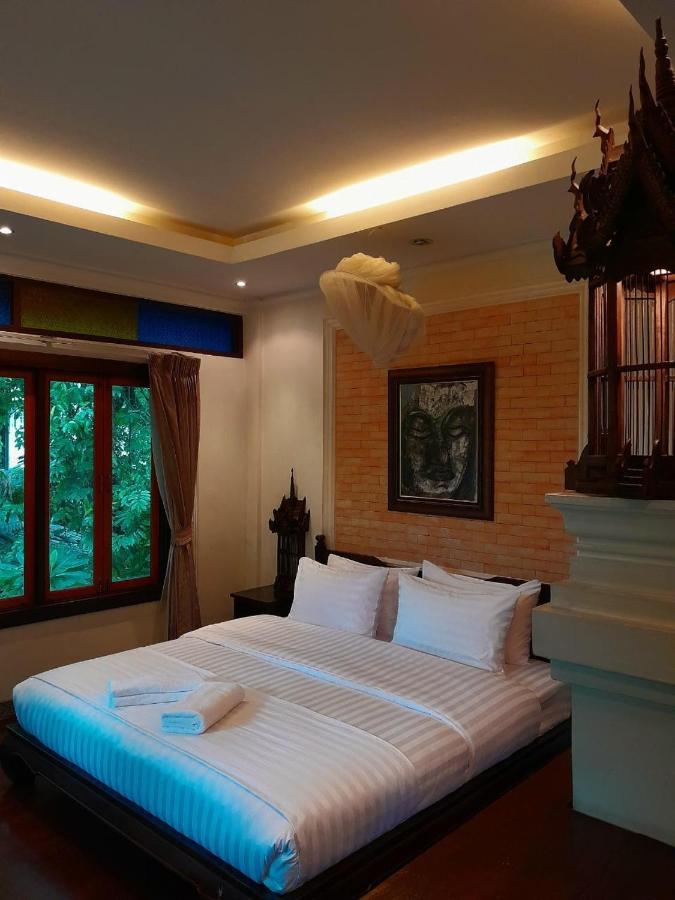 Отель Avara Signature House Чиангмай Экстерьер фото